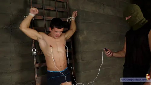 Street Workouter Nikolai Scn. 1